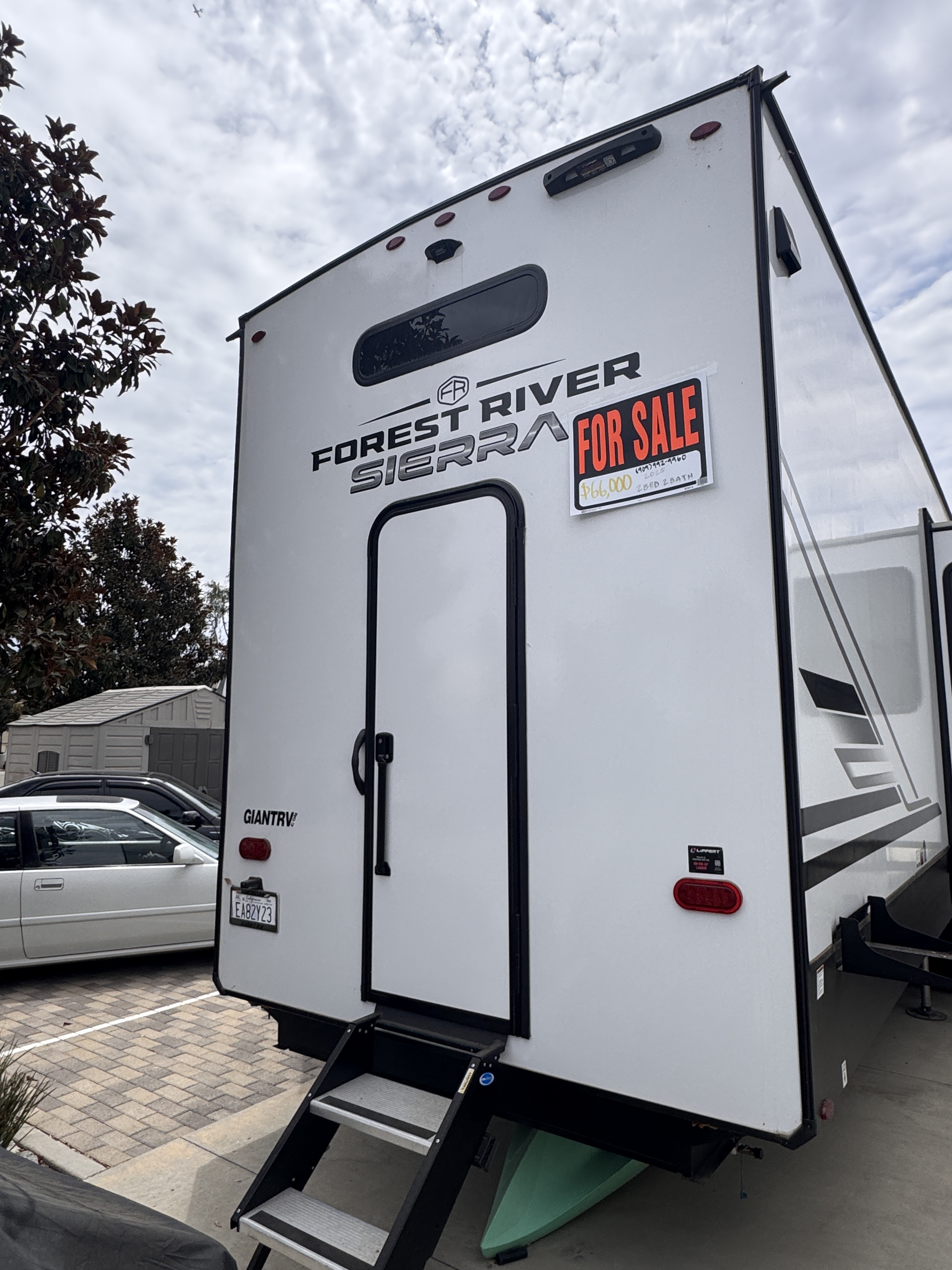 2025 Forest River SIERRA 4002FB in pomona CA