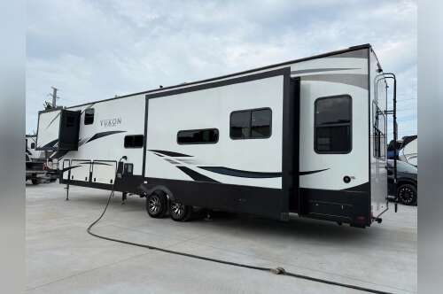 2022 Dutchmen YUKON 400RL in porter TX