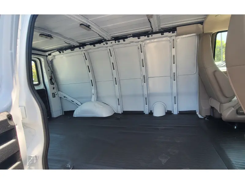 2026 CHEVROLET EXPRESS G2500