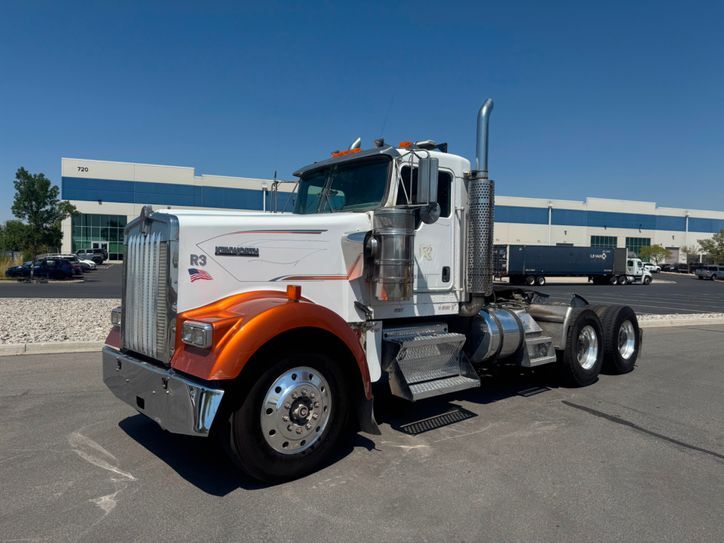 2005 KENWORTH W900 in Salt Lake City, UT
