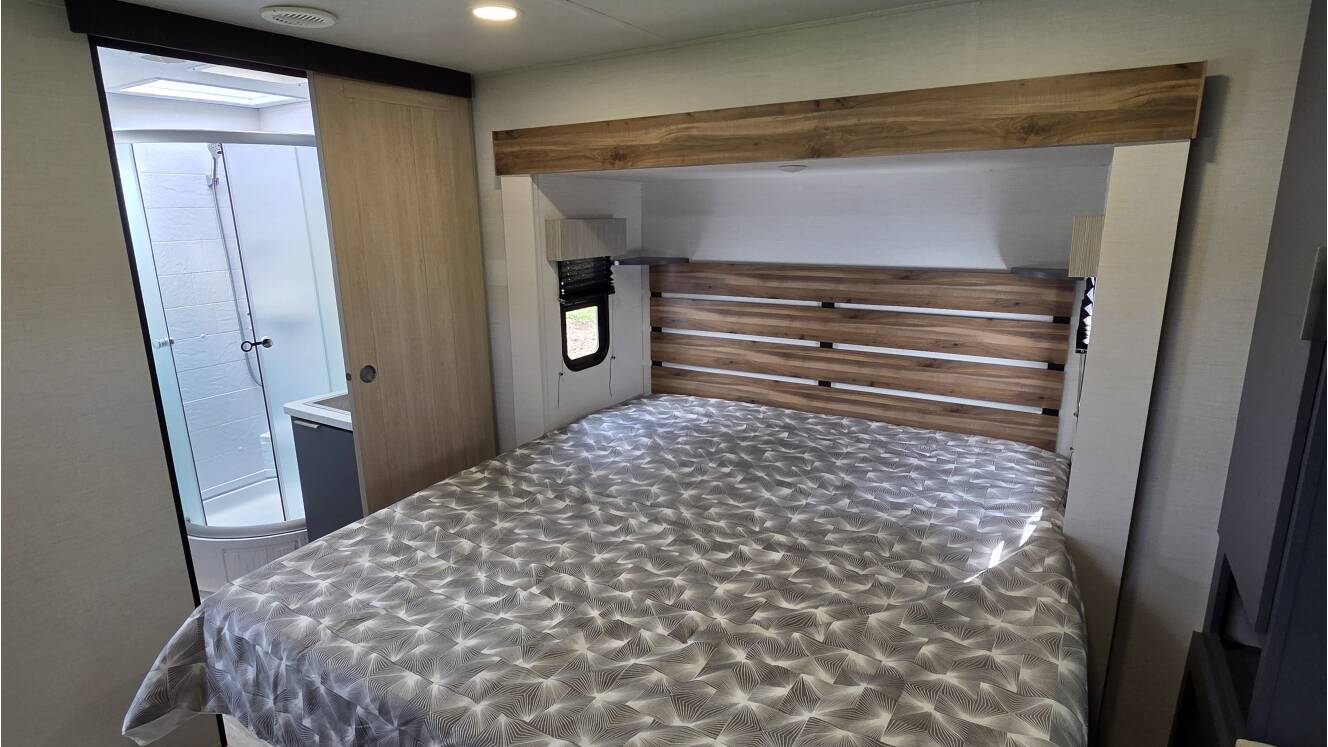 A photo of this 2025 Prime Time LACROSSE 3510DB