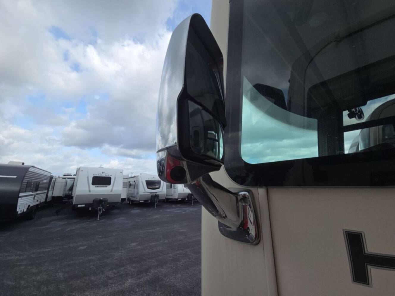A photo of this 2019 Thor Motor Coach Hurricane 34J