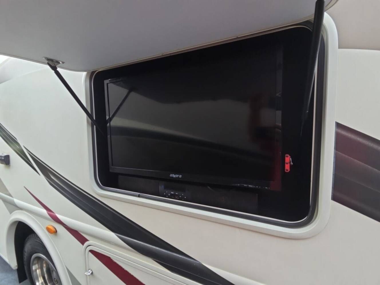 A photo of this 2019 Thor Motor Coach Hurricane 34J