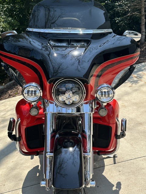 2016 Harley-Davidson CVO LIMITED in Minnetonka, MN