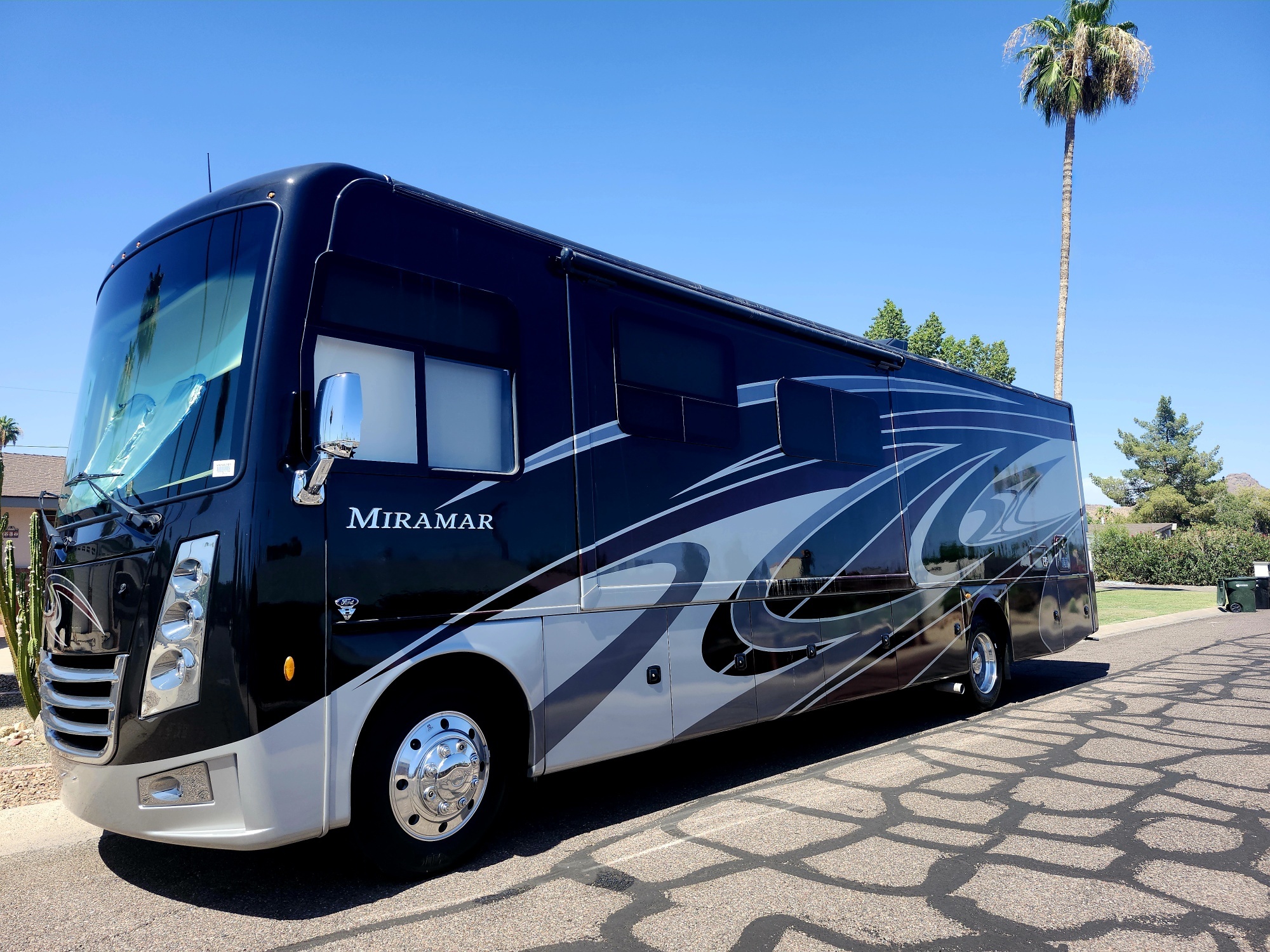 2021 Thor Motor Coach MIRAMAR 35 2 in phoenix AZ