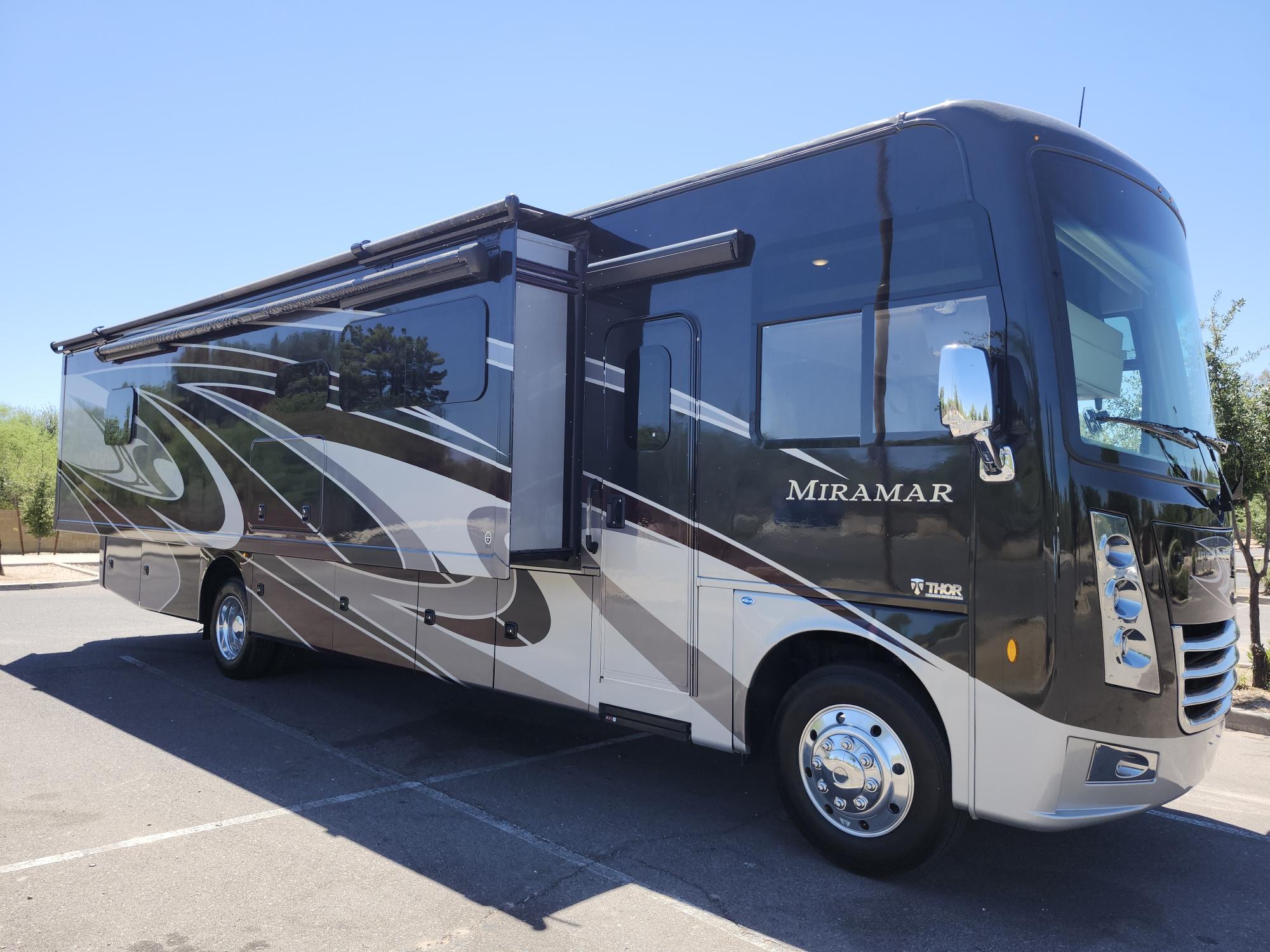2021 Thor Motor Coach MIRAMAR 35 2 in phoenix AZ