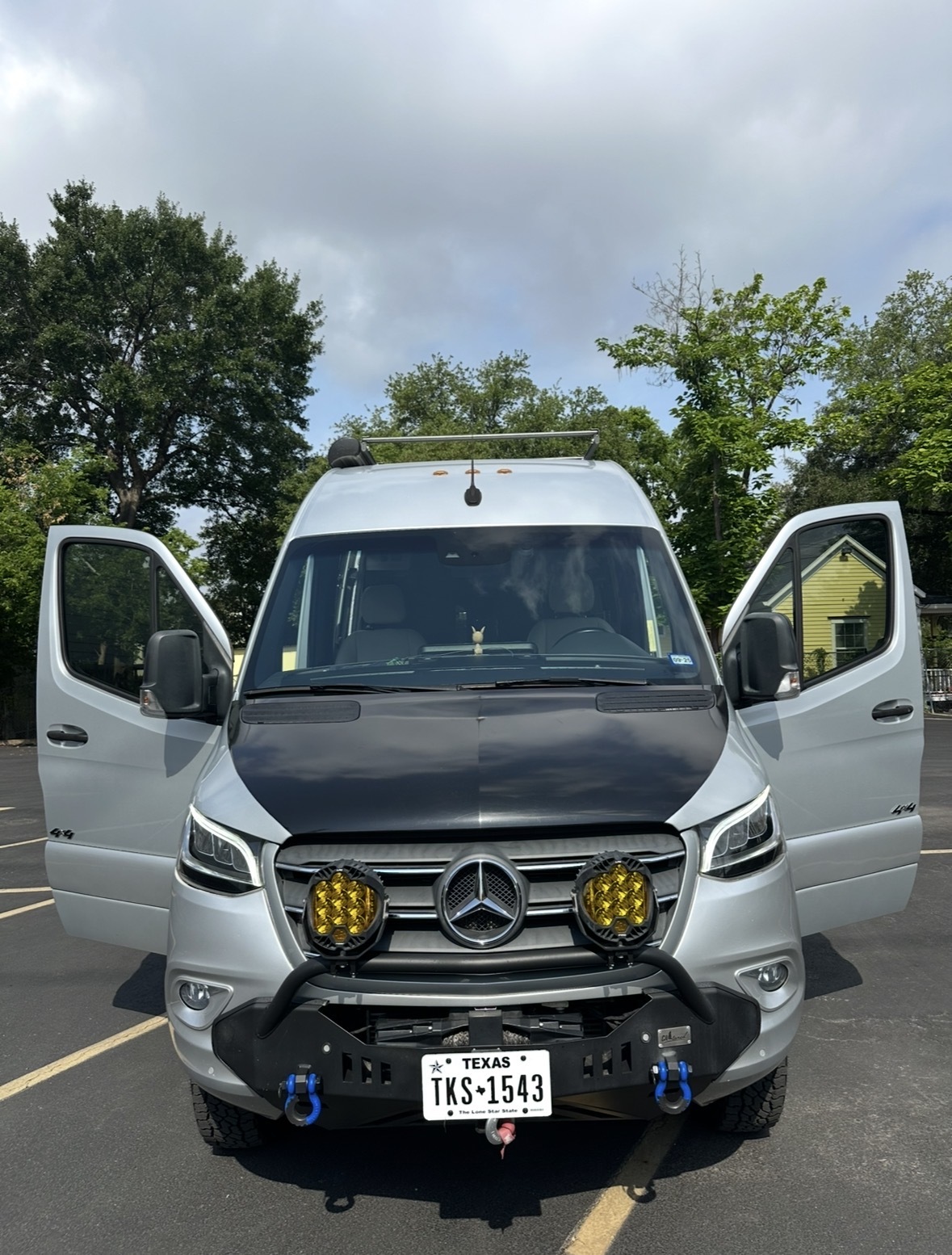 2020 Winnebago BOLDT 70KL RV