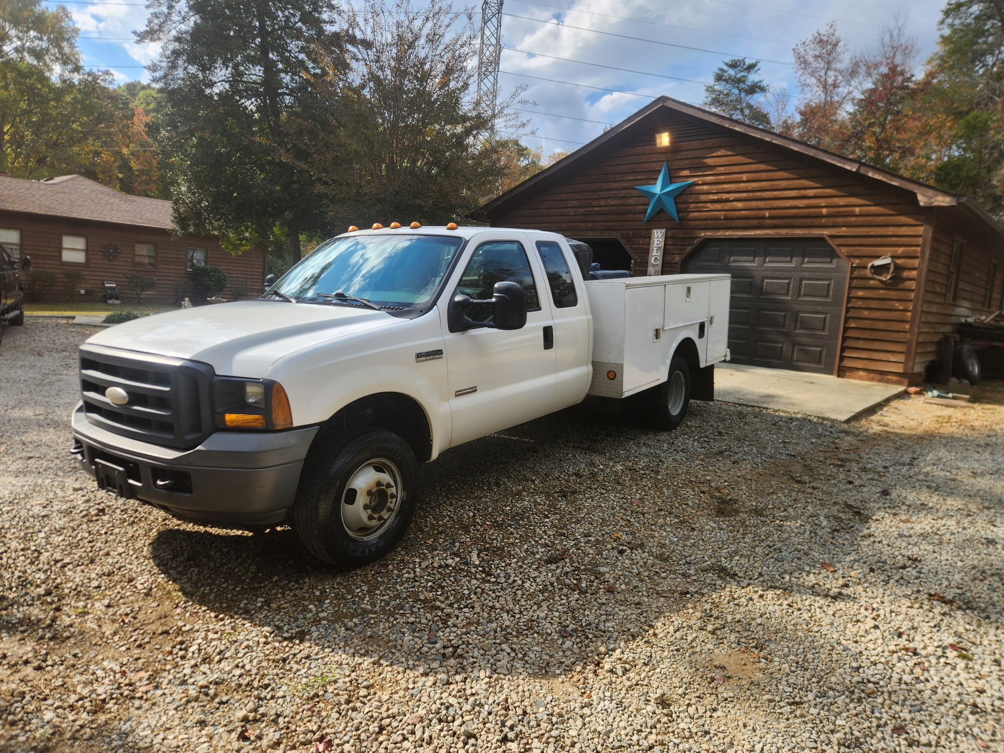 2006 FORD F350 XLT XLT in Mc Leansville, NC