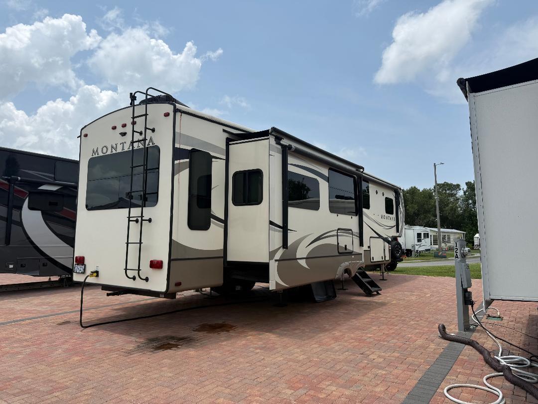 2018 Keystone MONTANA 3811MS in ruskin FL