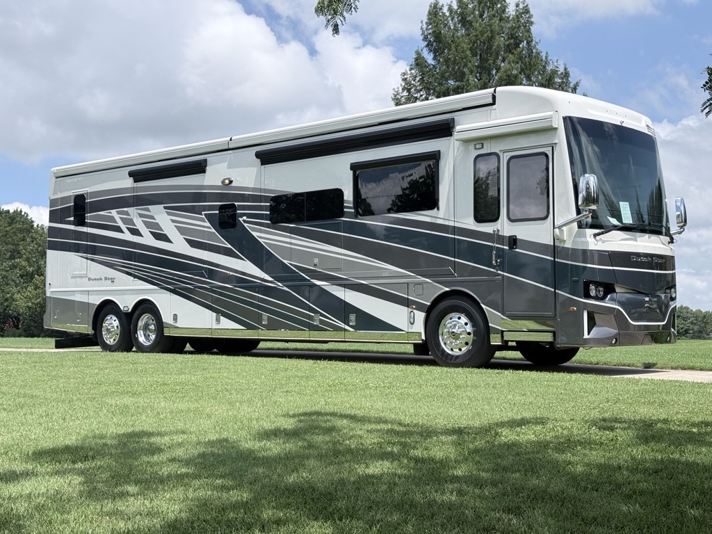 2024 Newmar DUTCH STAR 4369 Class A Diesel Motorhome - Diesel Pusher RV