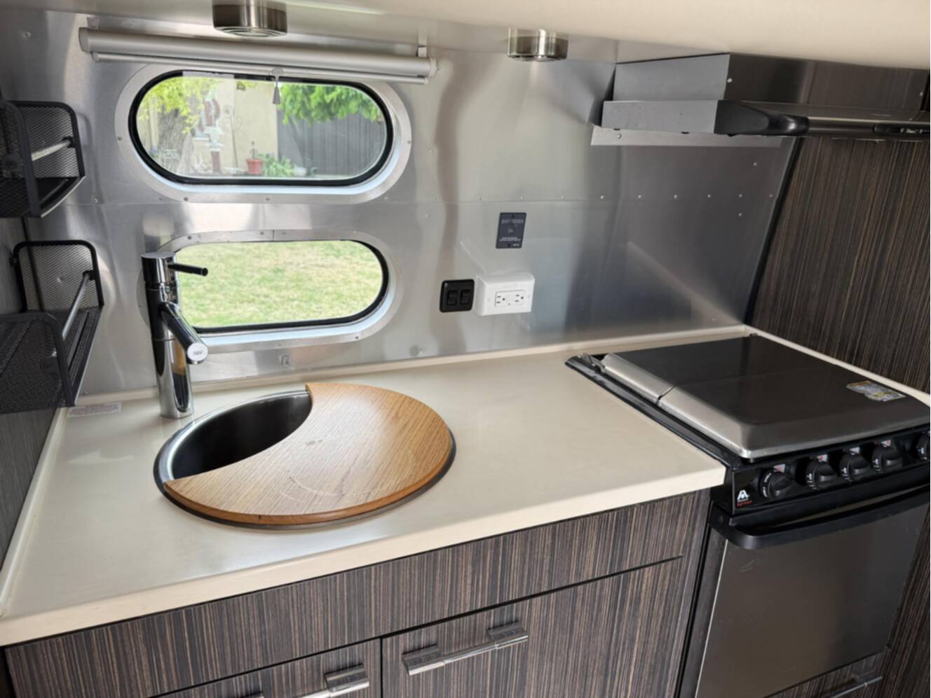 A photo of this 2016 Airstream International Signature 23FB
