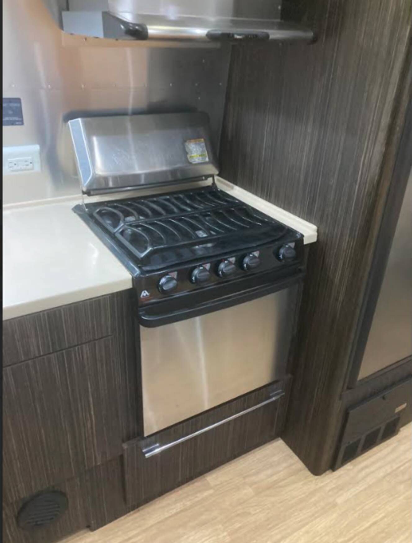 A photo of this 2016 Airstream International Signature 23FB