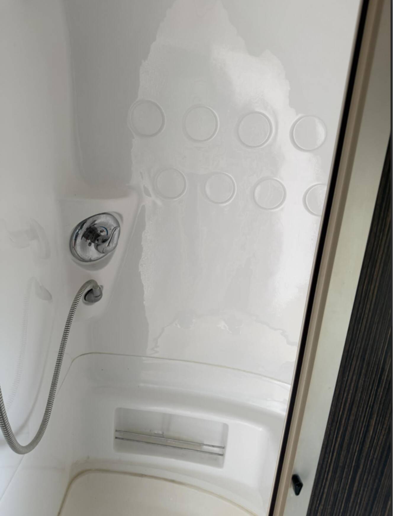 A photo of this 2016 Airstream International Signature 23FB