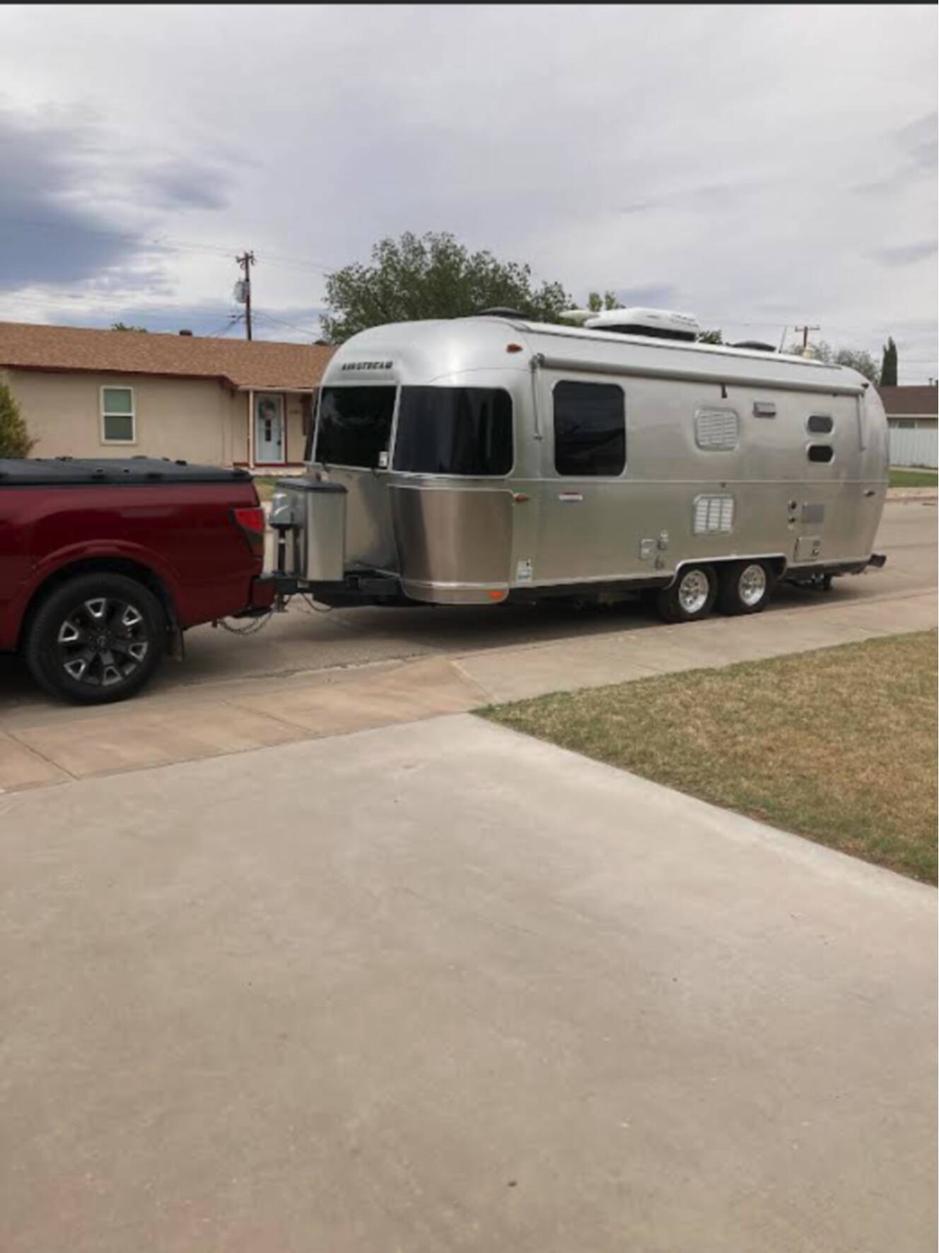 A photo of this 2016 Airstream International Signature 23FB