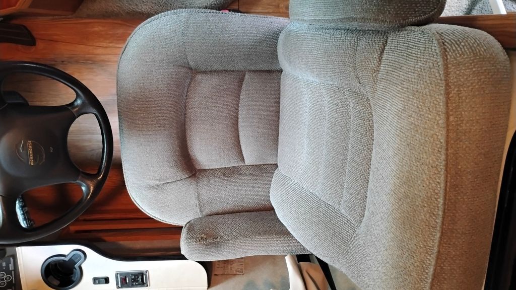2003 Fleetwood Bounder 32W in manteo NC
