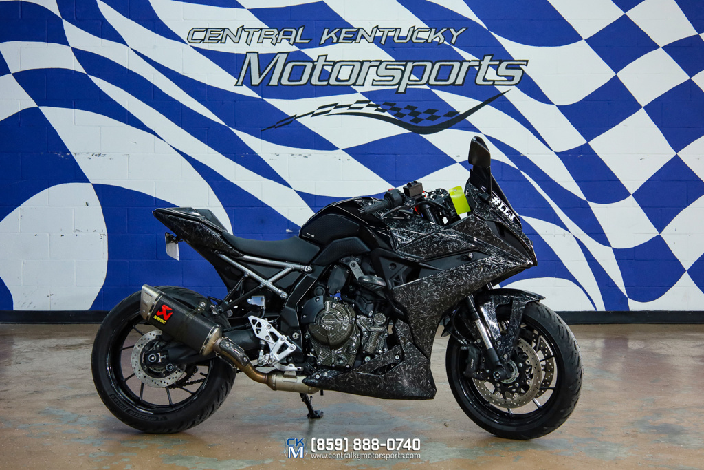 2025 Suzuki GSX 8R 8R in Lexington, KY