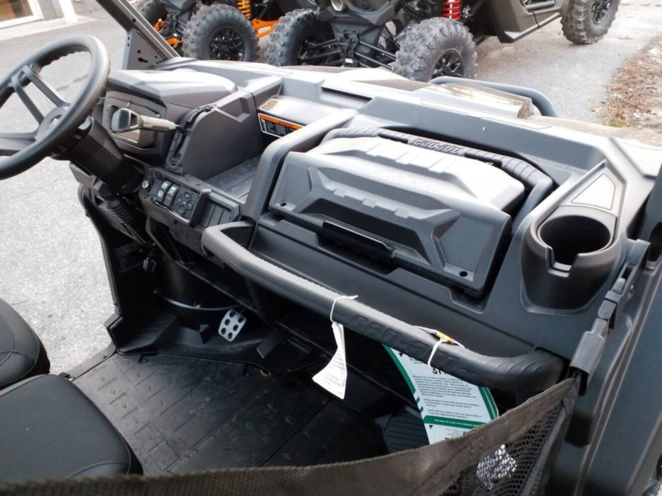 A photo of this 2026 Can-Am Defender XT HD9