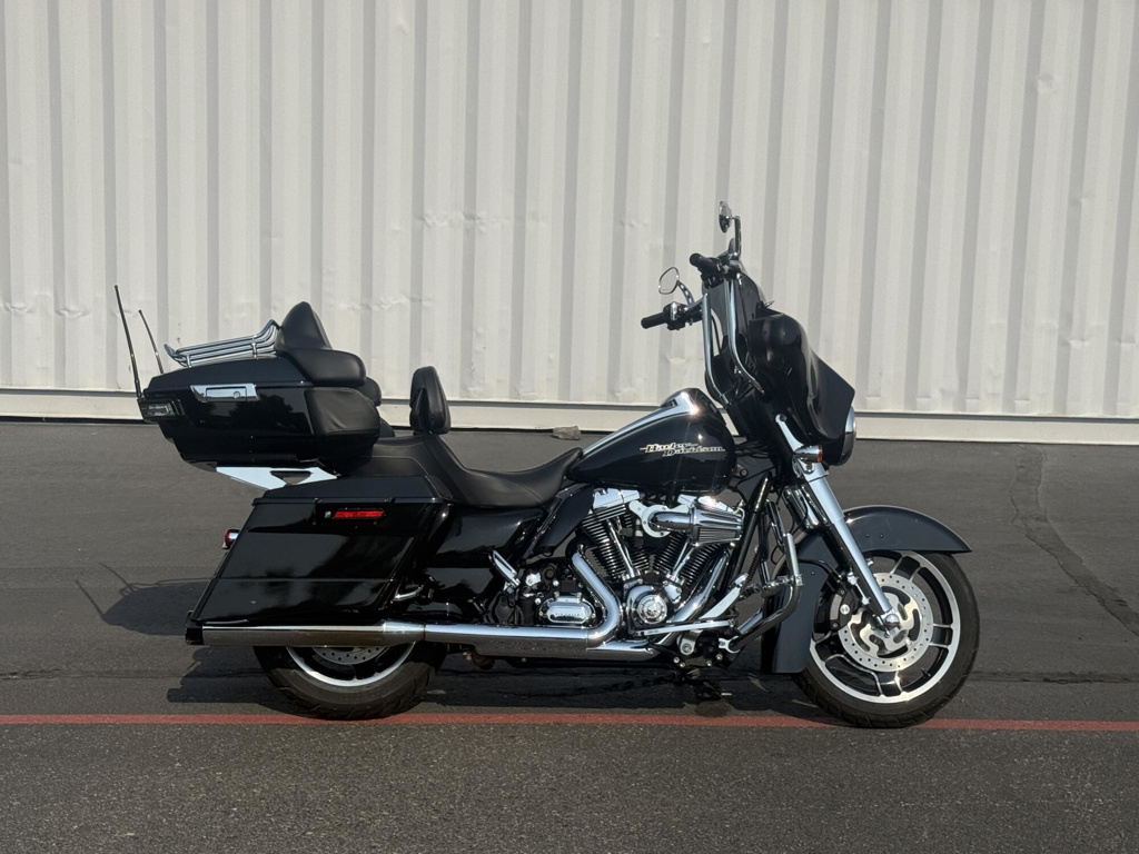 2011 Harley-Davidson Street Glide in Kennewick, WA