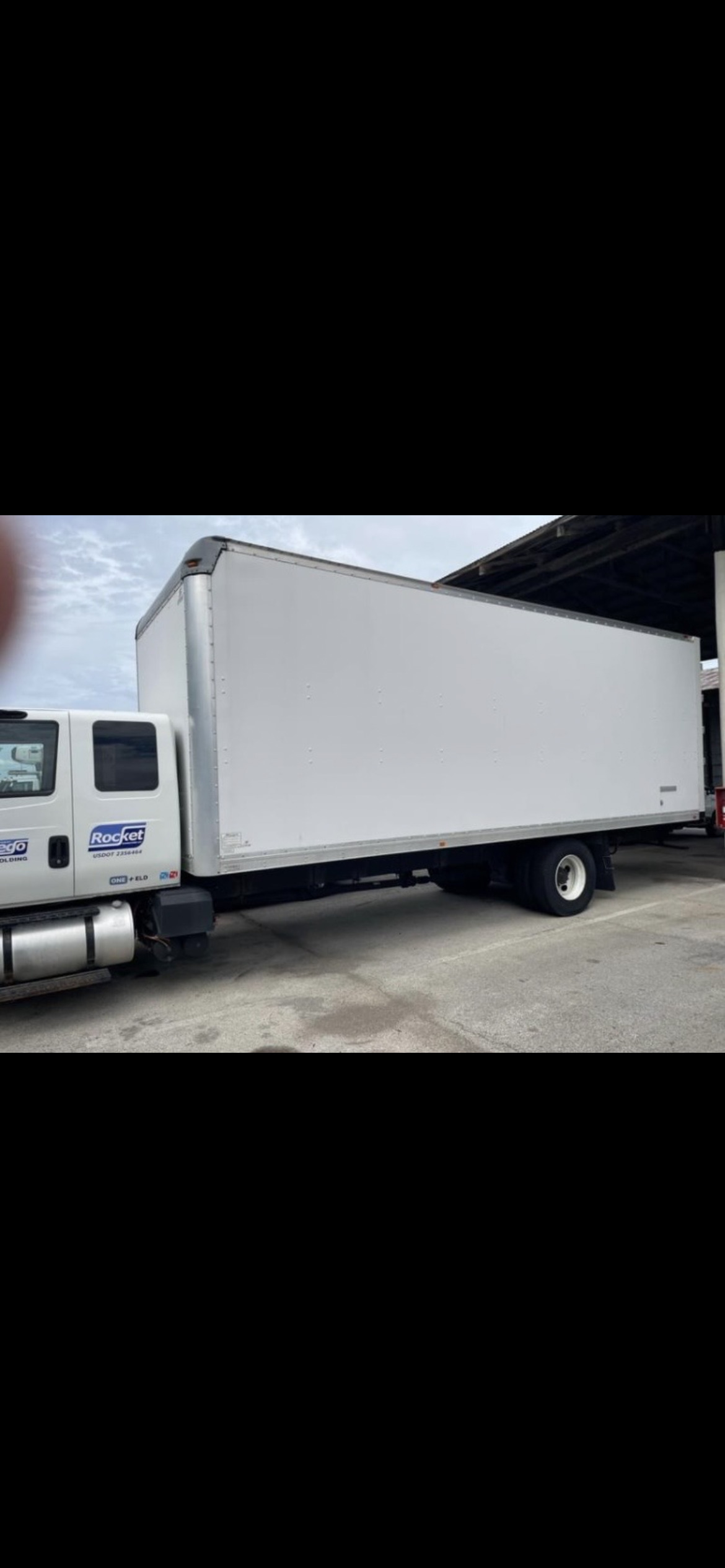 2017 INTERNATIONAL 4300 in Mount Prospect, IL