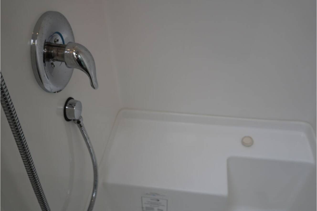 A photo of this 2026 Airstream Flying Cloud 27FBT Hatch