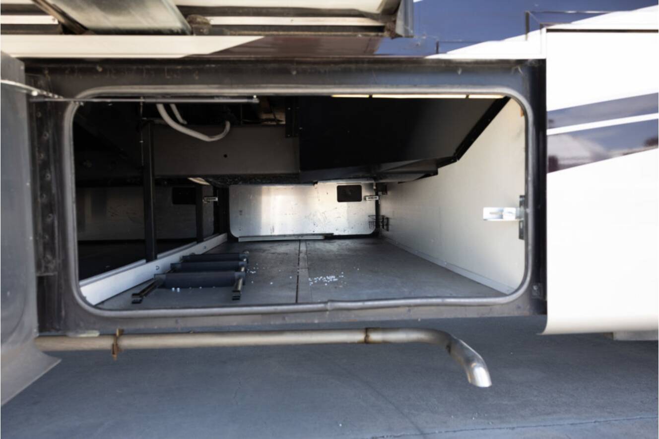 A photo of this 2020 Tiffin Motorhomes Allegro Red 38KA