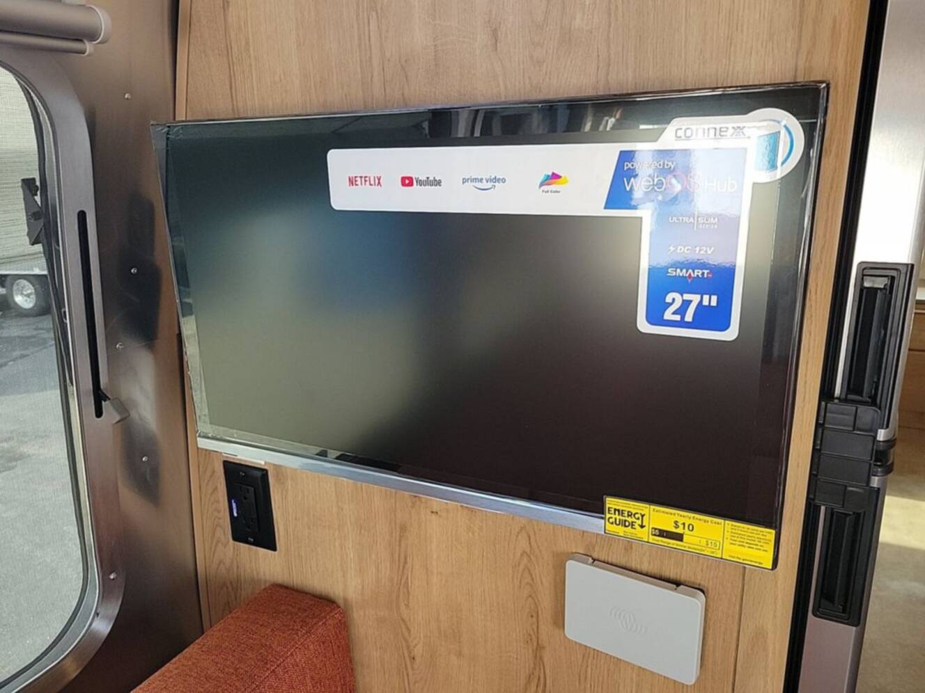 A photo of this 2026 Airstream Trade Wind ® 25FB Twin
