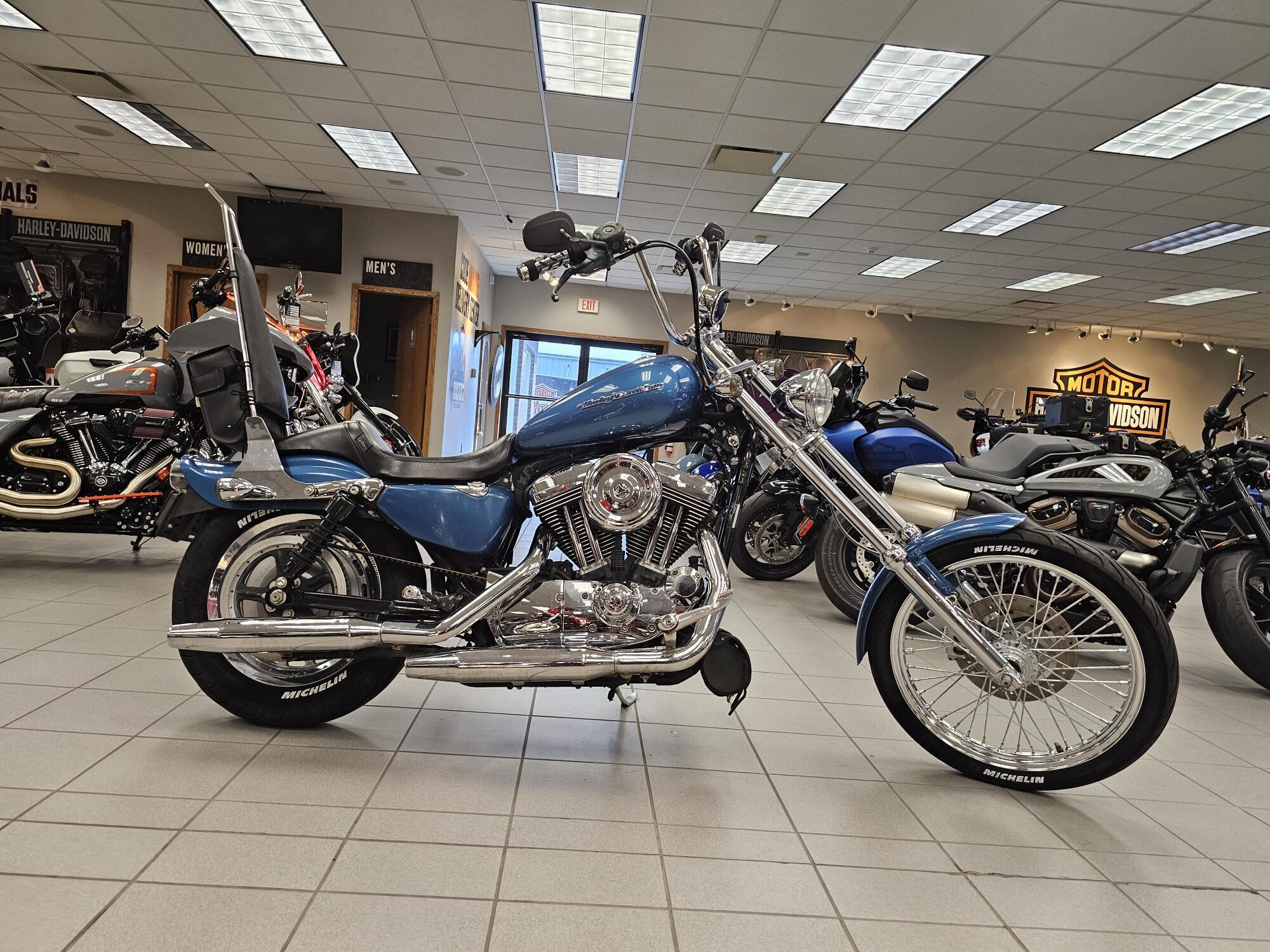 2006 Harley-Davidson 1200 Custom in Sioux City, IA