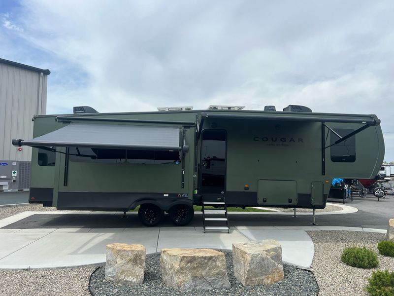 2025 Keystone Cougar 316RLS in billings MT