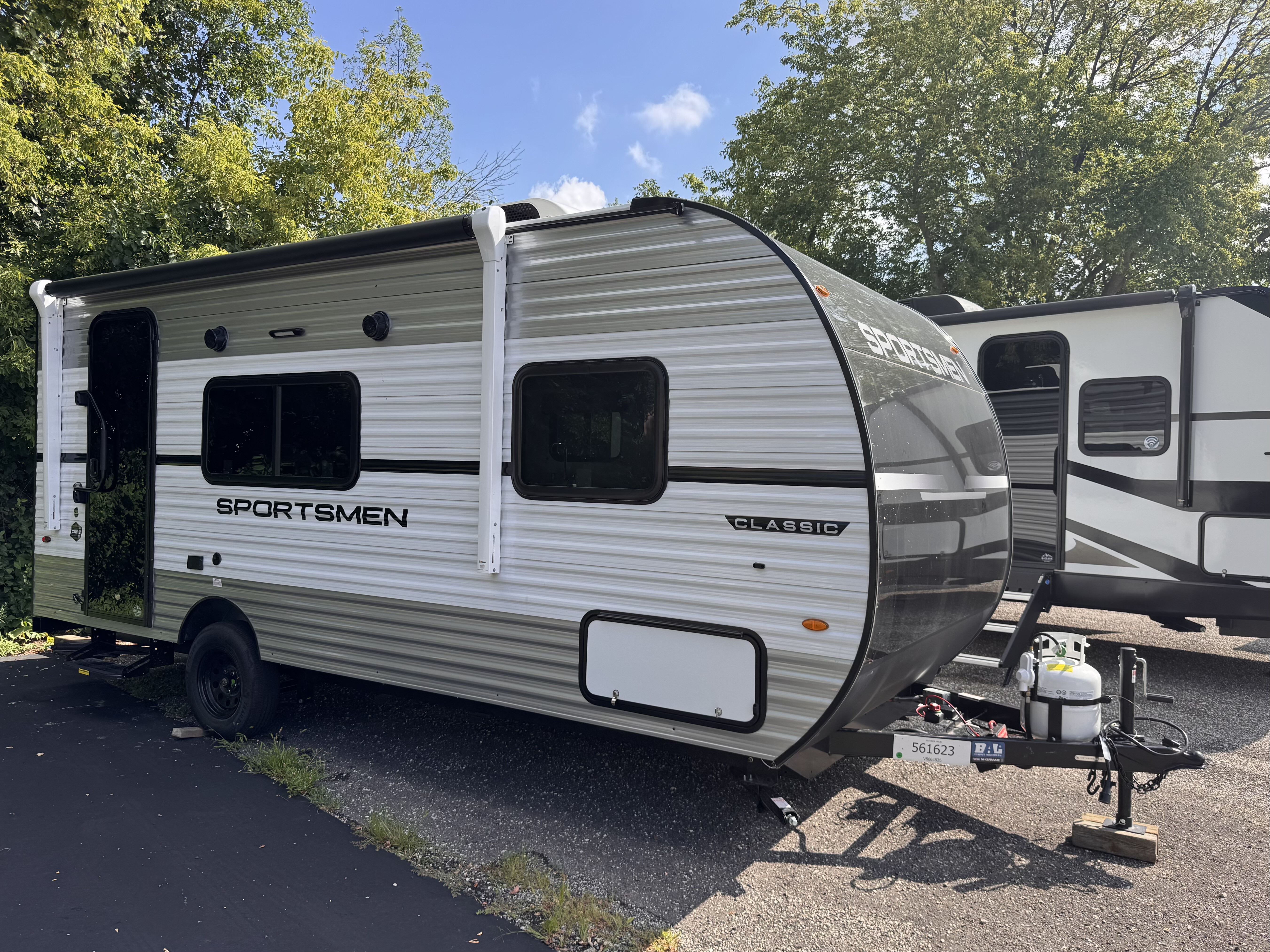 2027 Kz Rv Sportsmen Classic 160QB in milwaukee WI