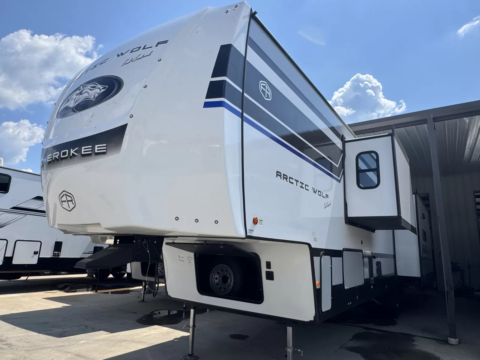 2027 Forest River Rv Cherokee CFK38LEAH.G-75 RV
