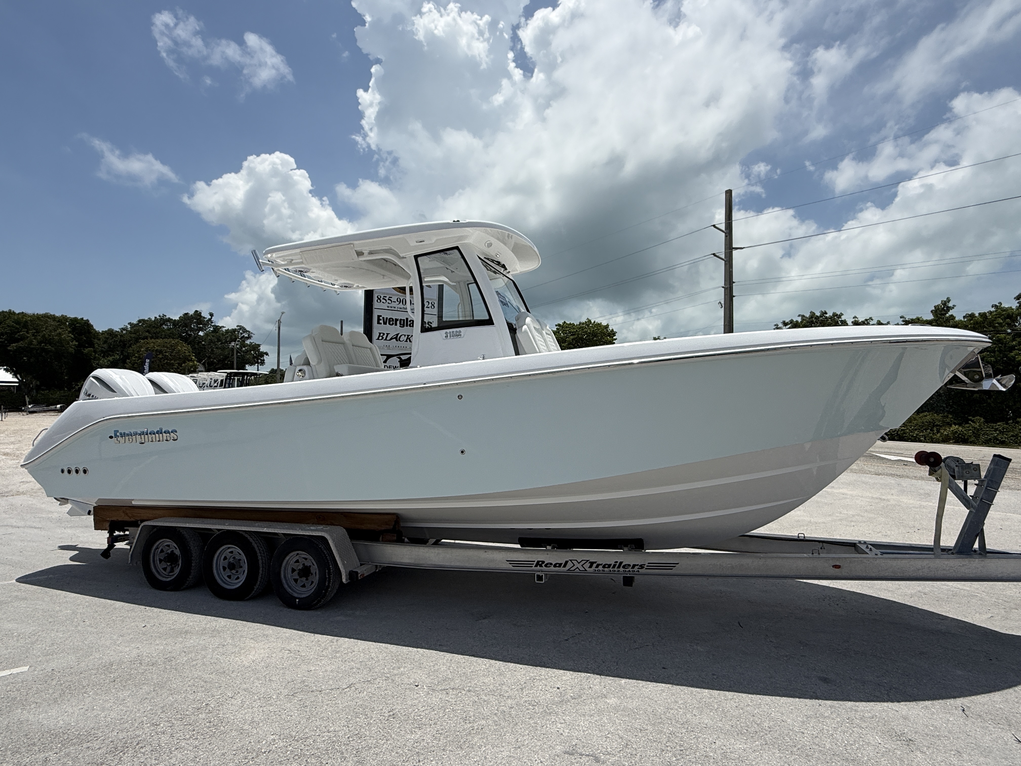 2027 Everglades 315 Center Console in sister bay WI