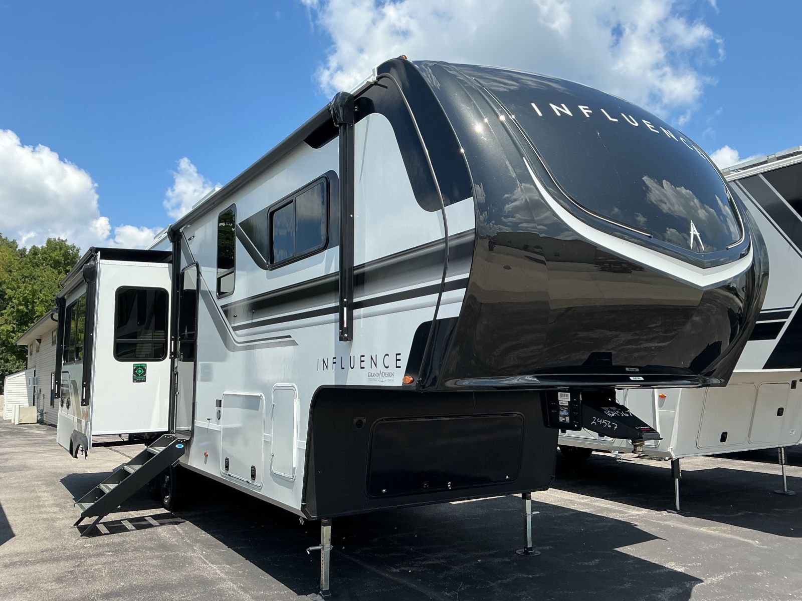 2027 Grand Design Solitude Influence 3003RL in jackson MO
