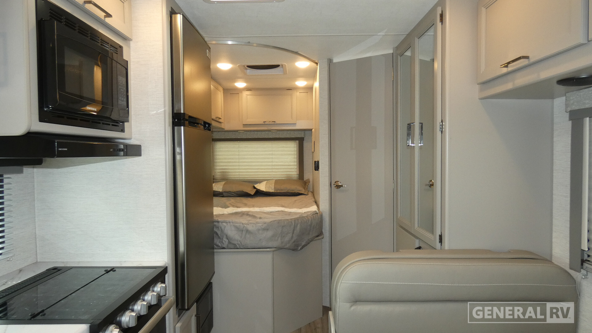2025 Thor Motor Coach FOUR WINDS 22E in dover FL