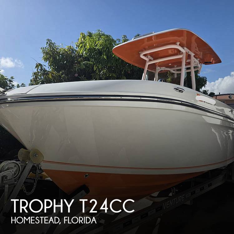 2023 Trophy T24CC Center Console Boat boat