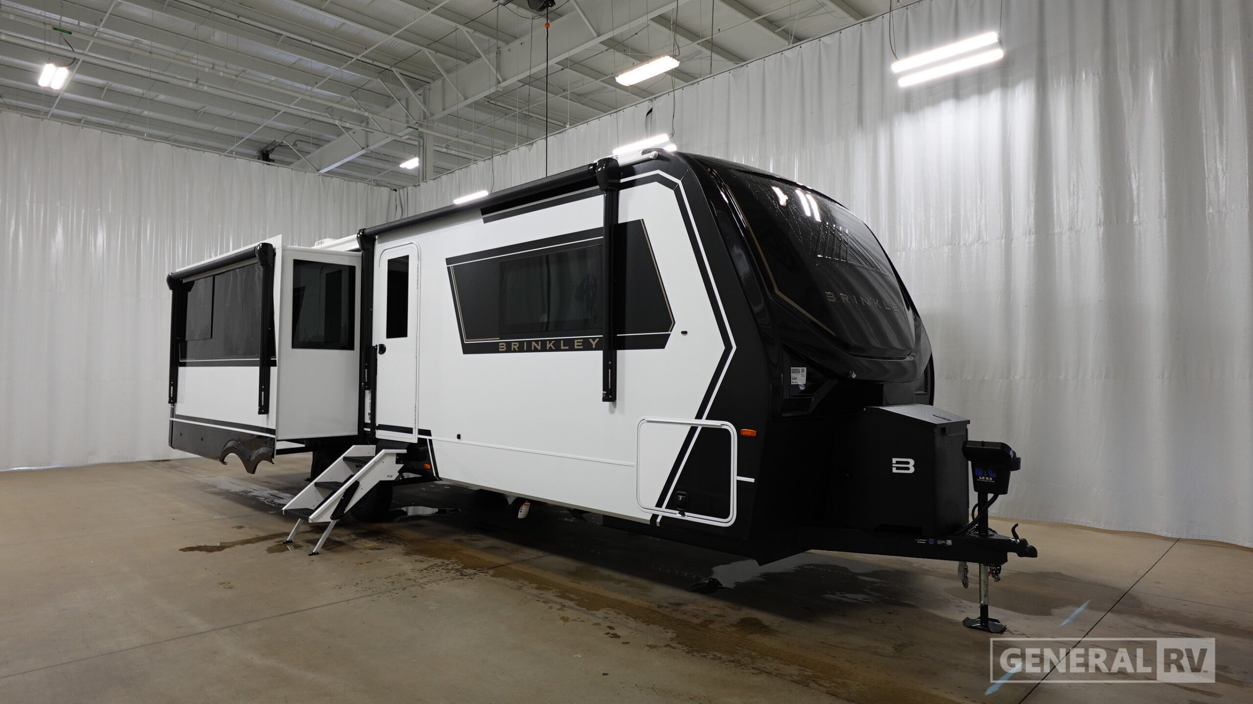 2026 Brinkley Model Z Air 297 in north canton OH