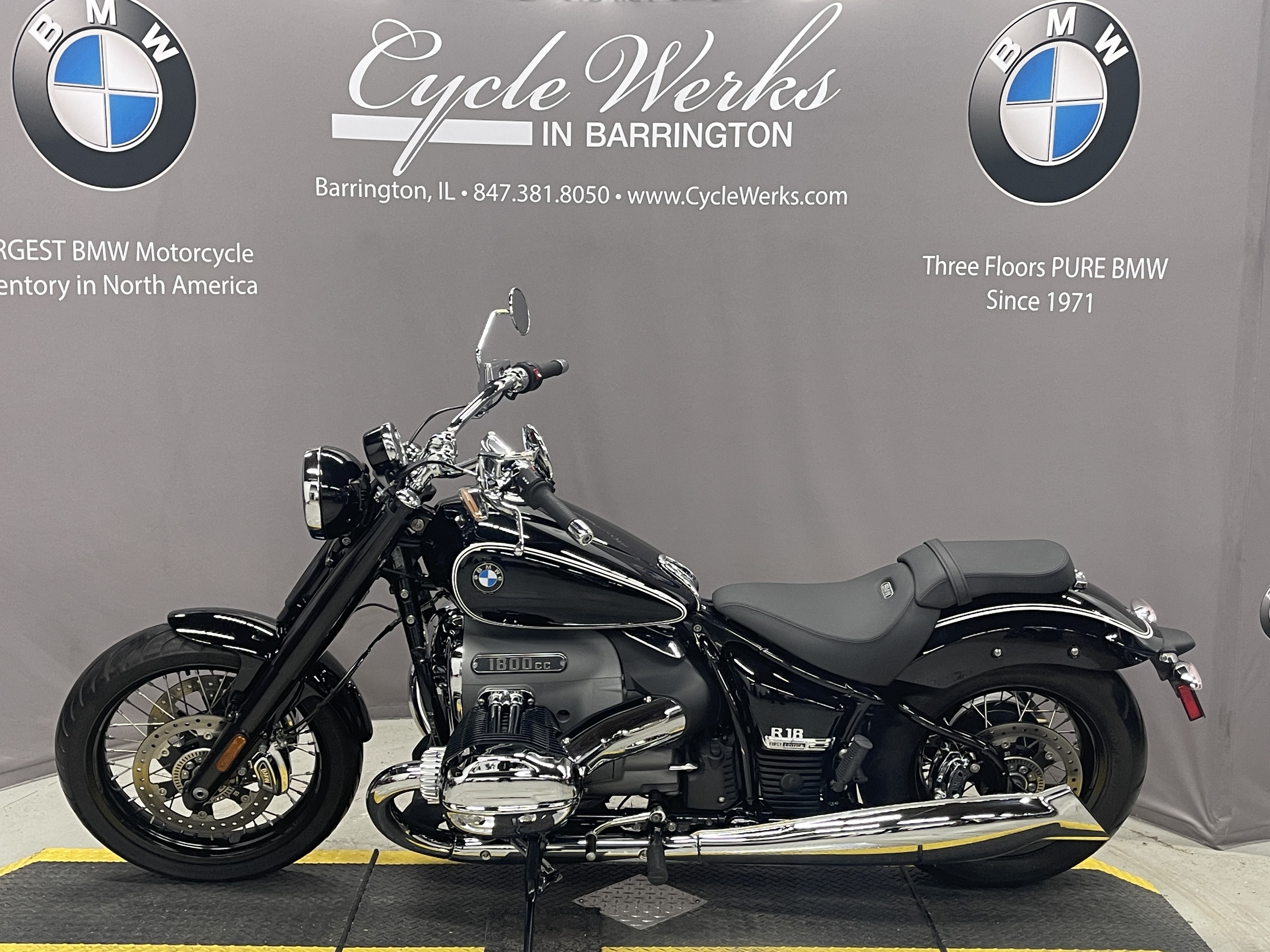 2021 BMW R 18 in Barrington, IL