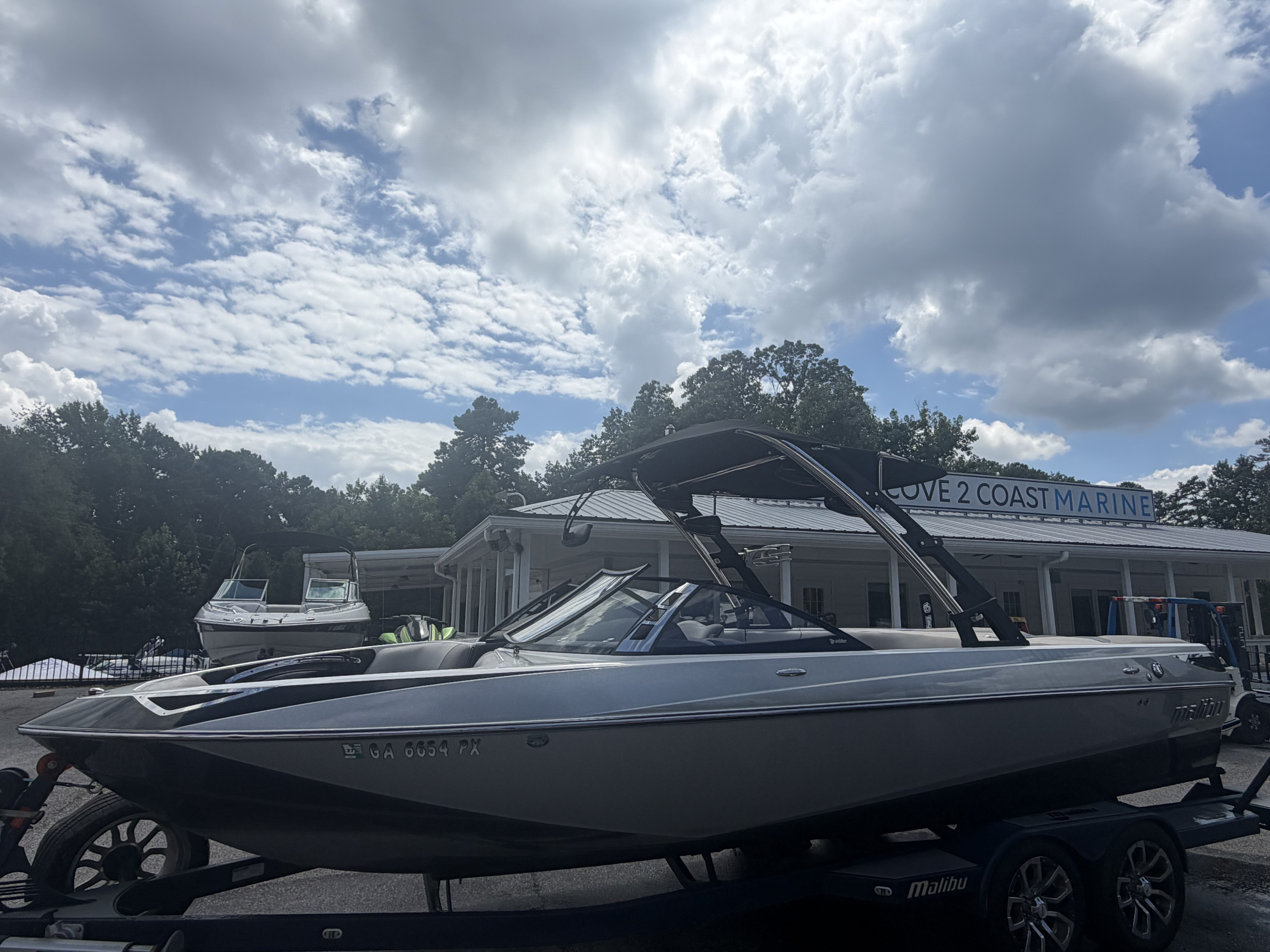 2012 Malibu Boats Wakesetter 23 LSV Sport Fishing Boat boat