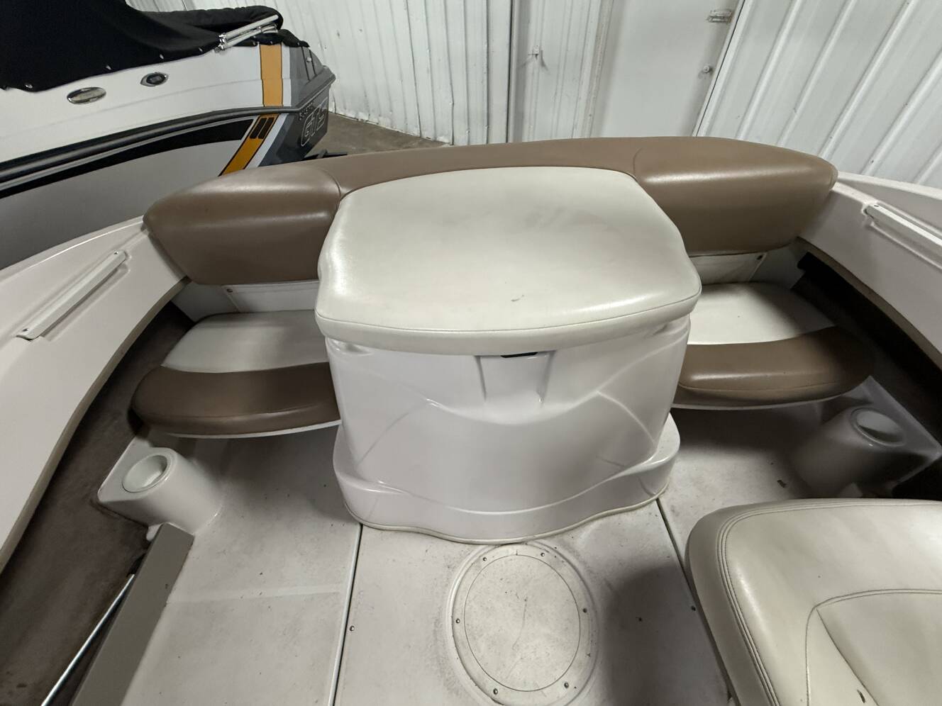 A photo of this 2007 Four Winns 180 HORIZON