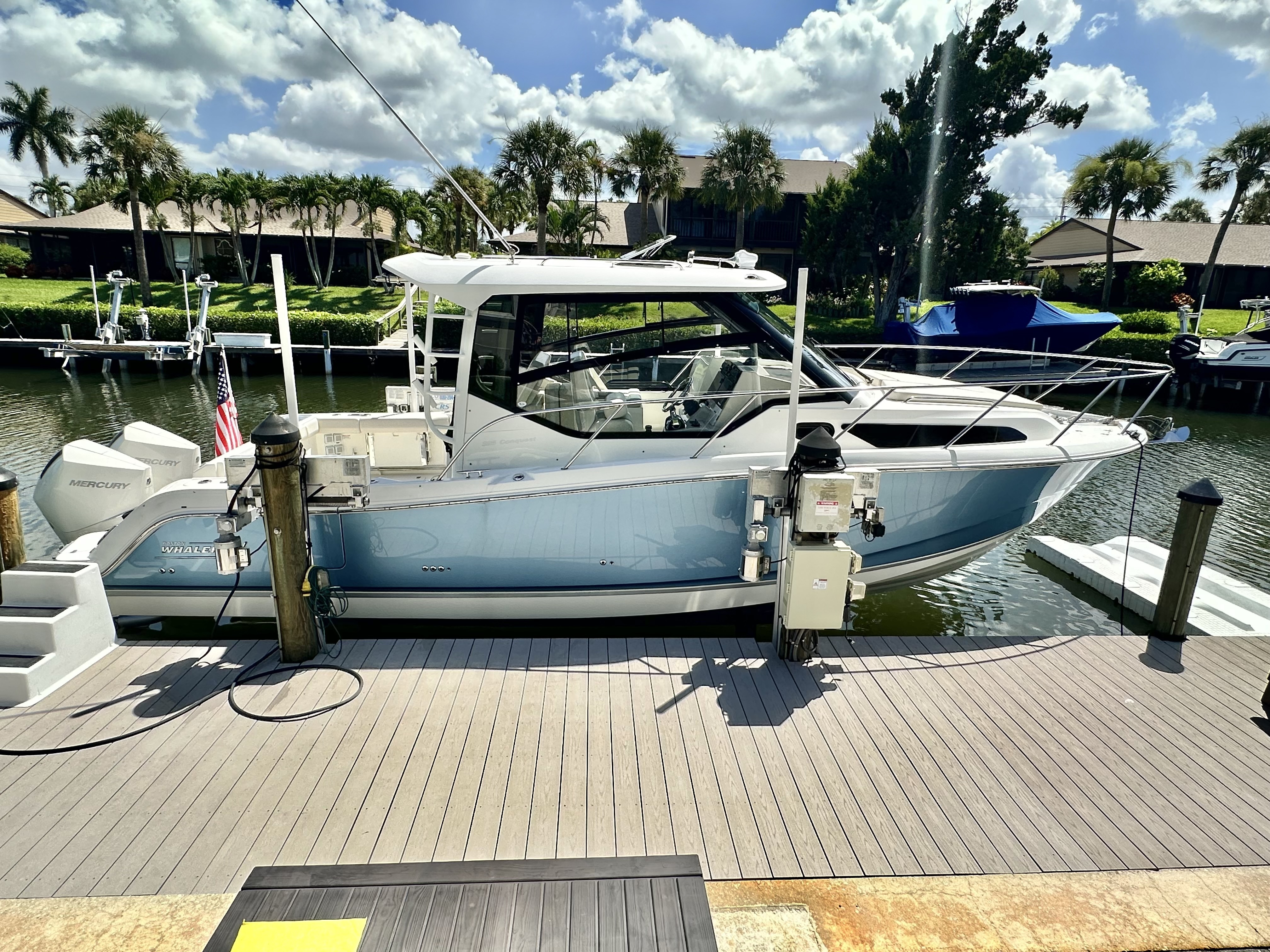 2021 Boston Whaler 325 CONQUEST 405 in sarasota FL