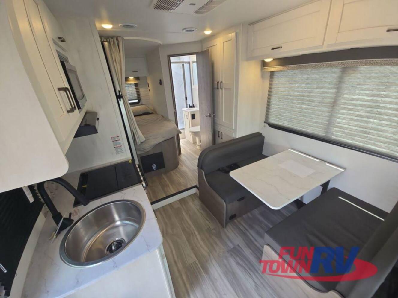 A photo of this 2025 Gulf Stream Rv Yellowstone Y6237LE
