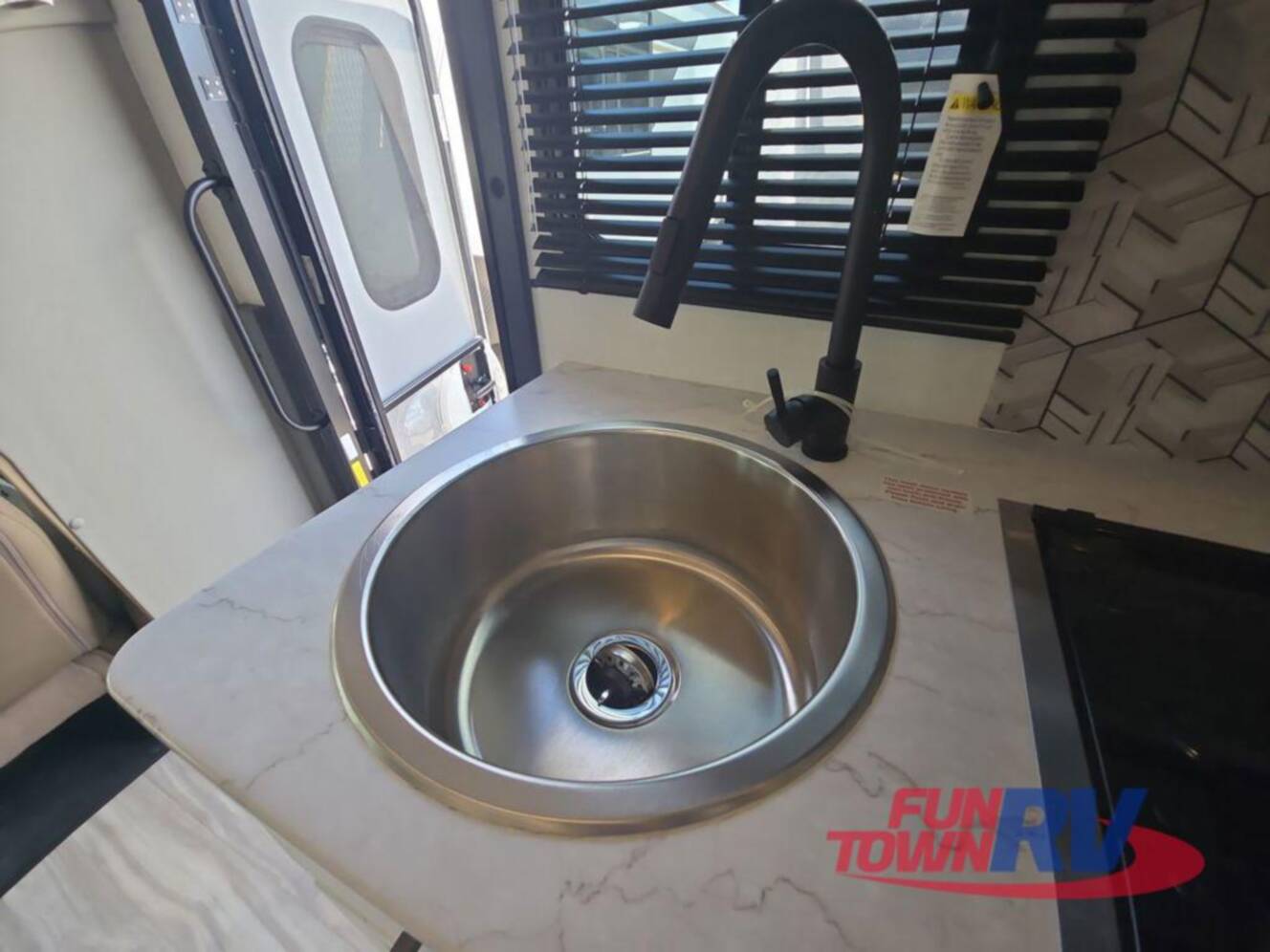 A photo of this 2025 Gulf Stream Rv Yellowstone Y6237LE