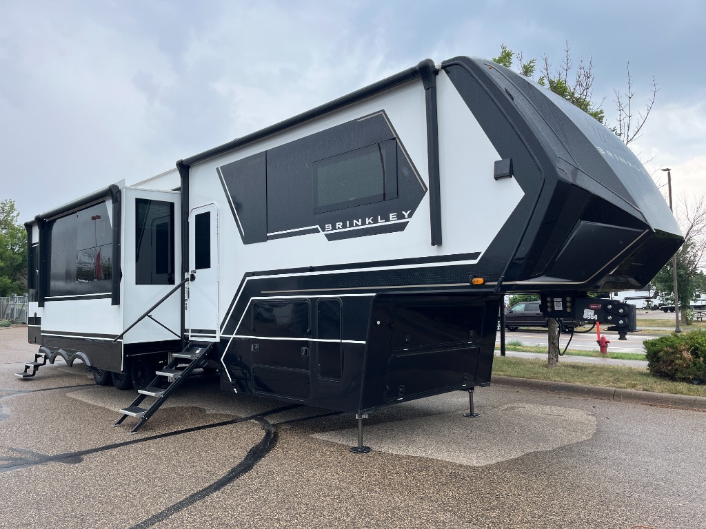 2024 Brinkley Model G 3950 Fifth Wheel Toy Hauler RV