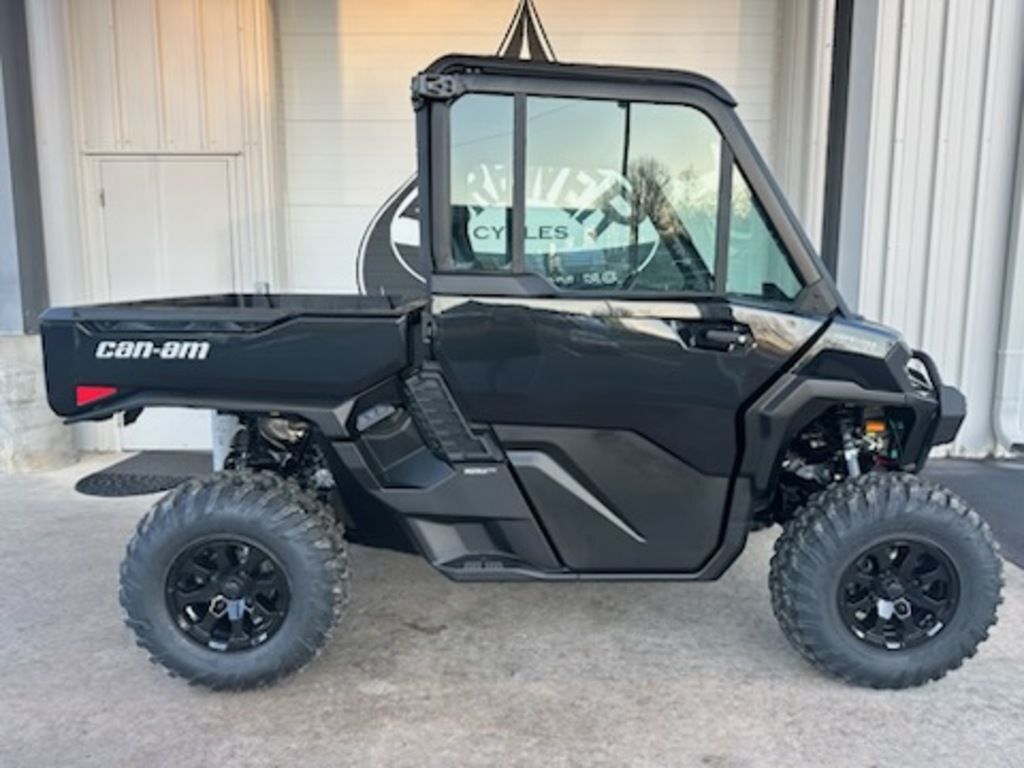 2026 Can-Am Defender XT CAB HD11 With 10.25 in.display in henderson NC