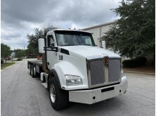 5 Key Features to Look for in a Commercial Truck for Construction image