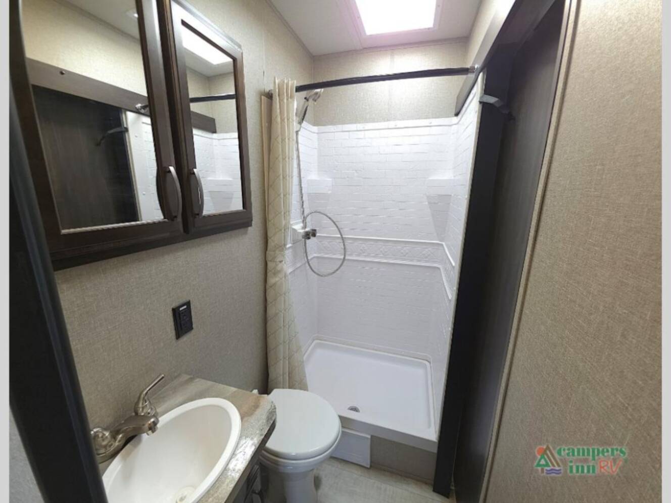 A photo of this 2020 Grand Design Momentum 25G