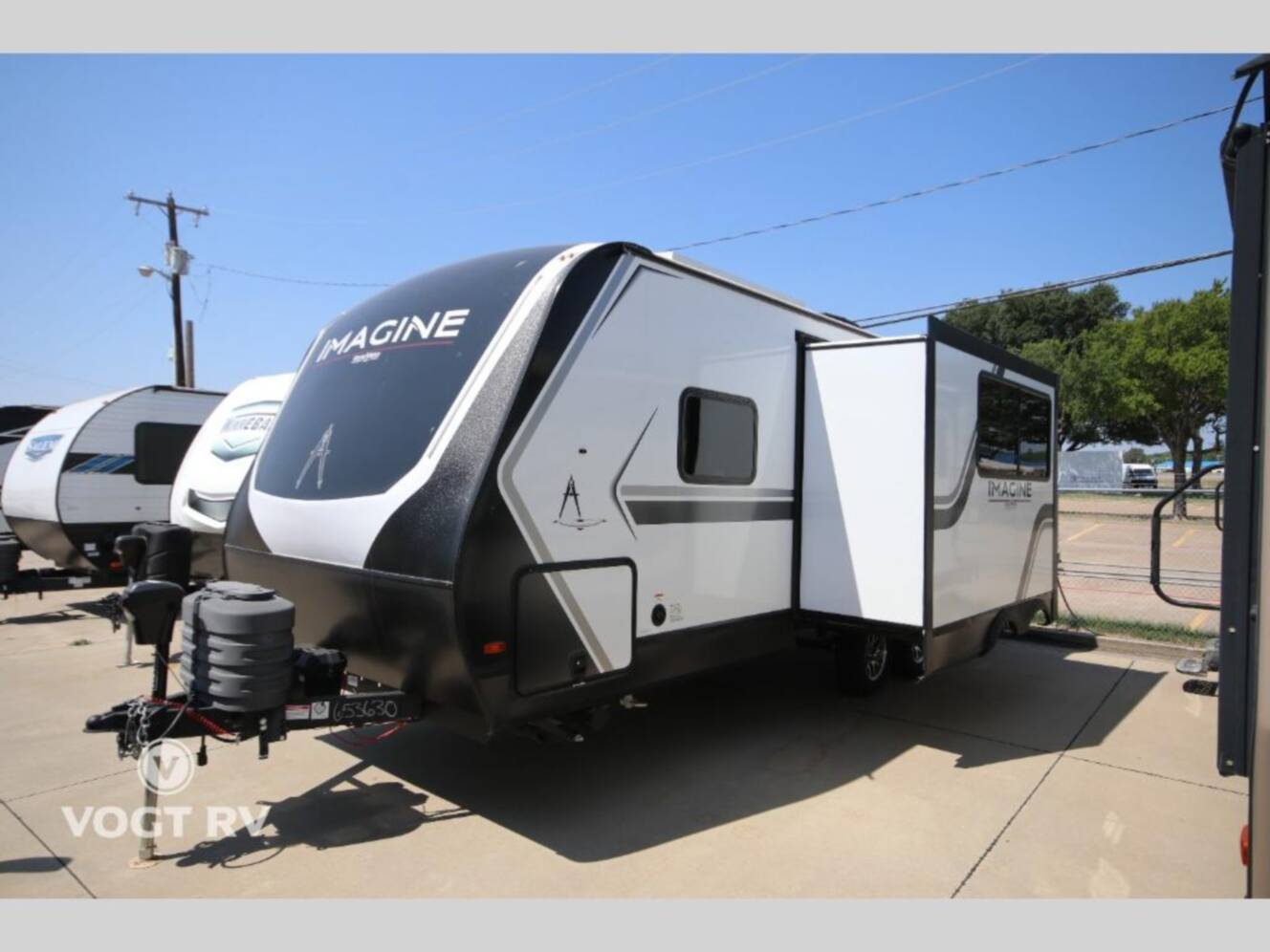 A photo of this 2025 Grand Design Imagine 2470BH