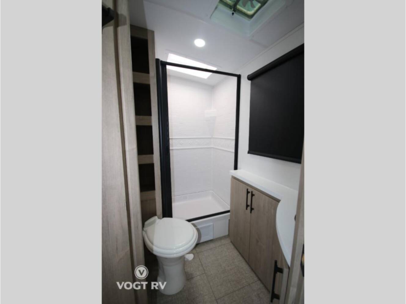 A photo of this 2025 Grand Design Imagine 2470BH