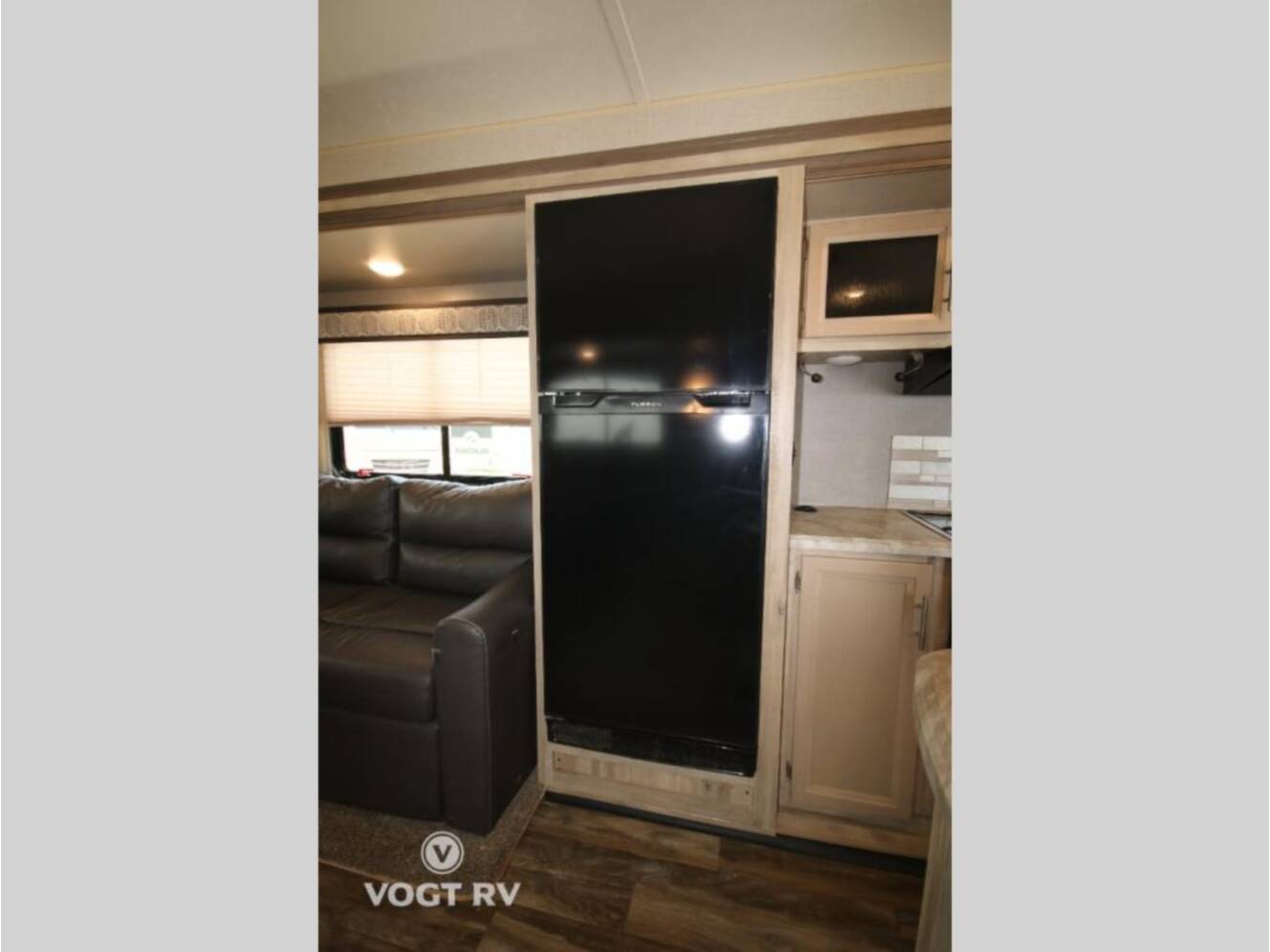 A photo of this 2021 Coachmen Rv Catalina 333RETS