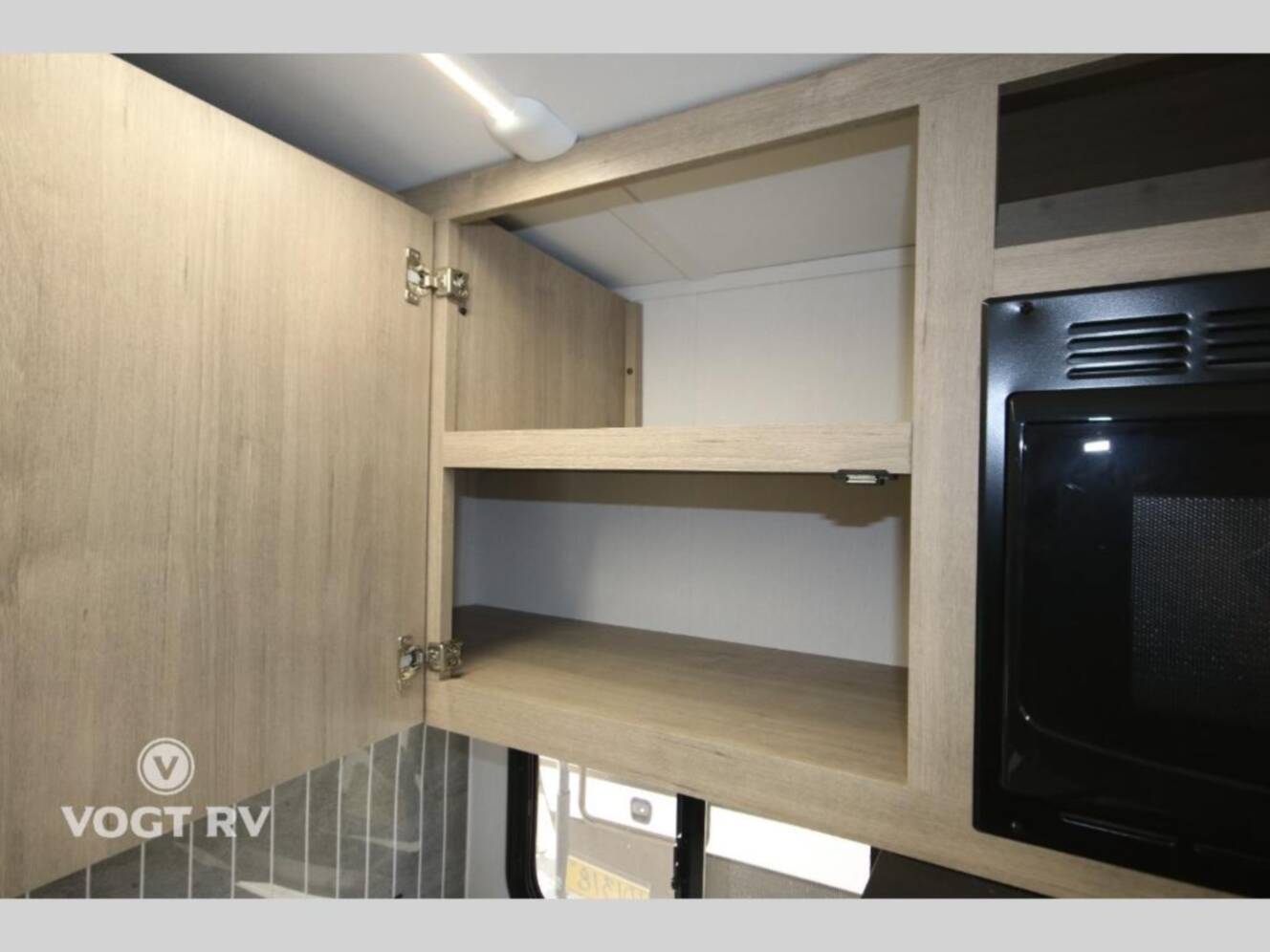 A photo of this 2025 Grand Design Imagine 2470BH
