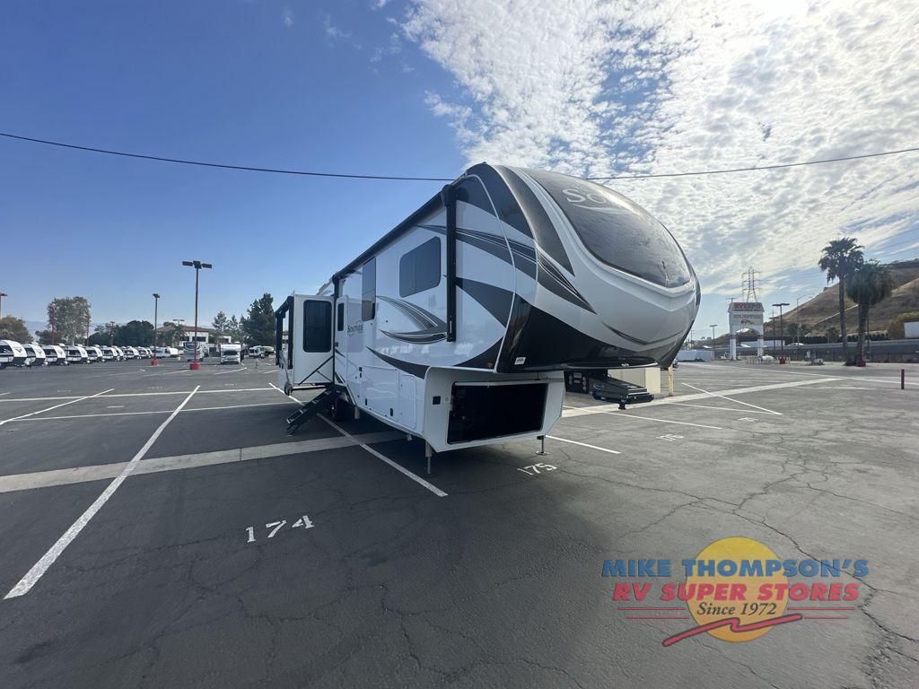 2025 Grand Design Solitude 370DV in colton CA